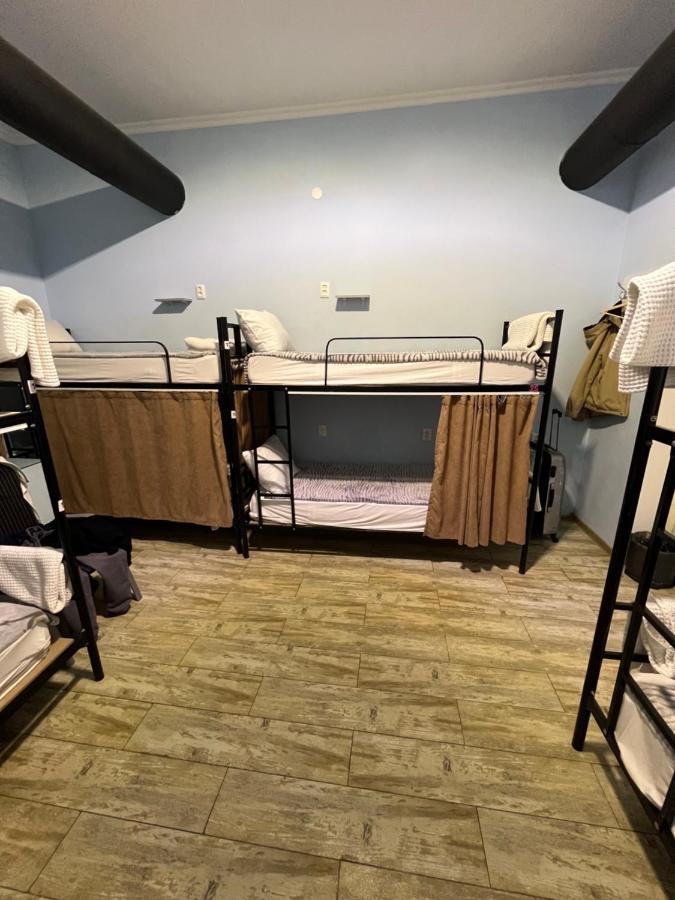 Tbil Home Hostel Tbilisi Zewnętrze zdjęcie